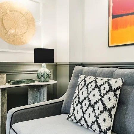 Appartamento Livinparis - Luxury 3 Bedrooms République I Parigi