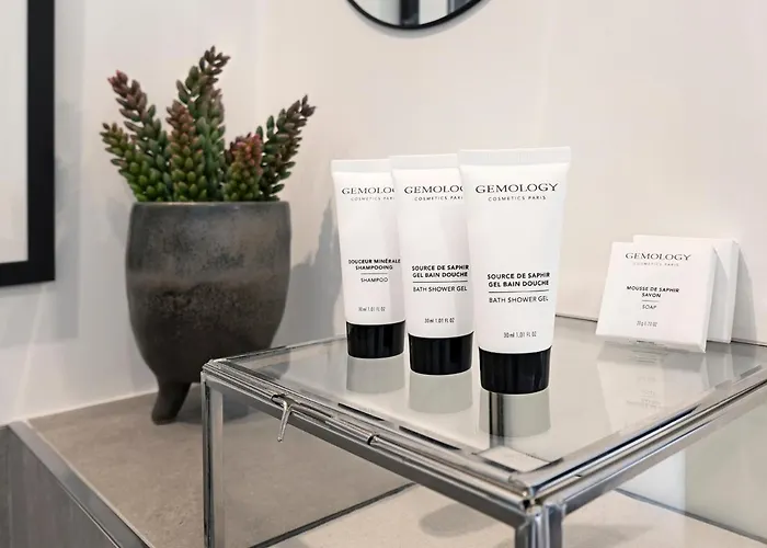 Livinparis - Luxury 3 Bedrooms République I Paris